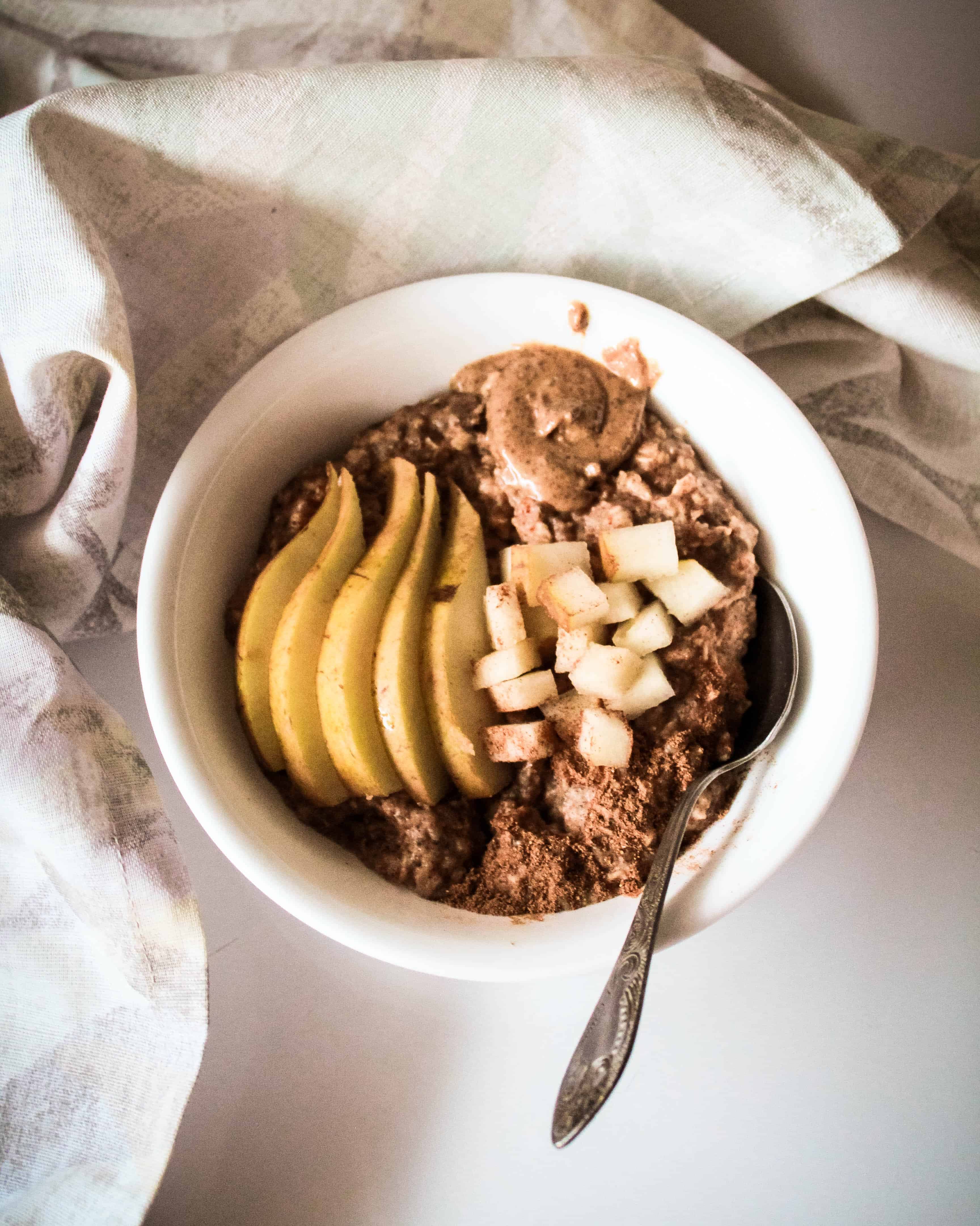 Vegan Cinnamon Oatmeal with pears