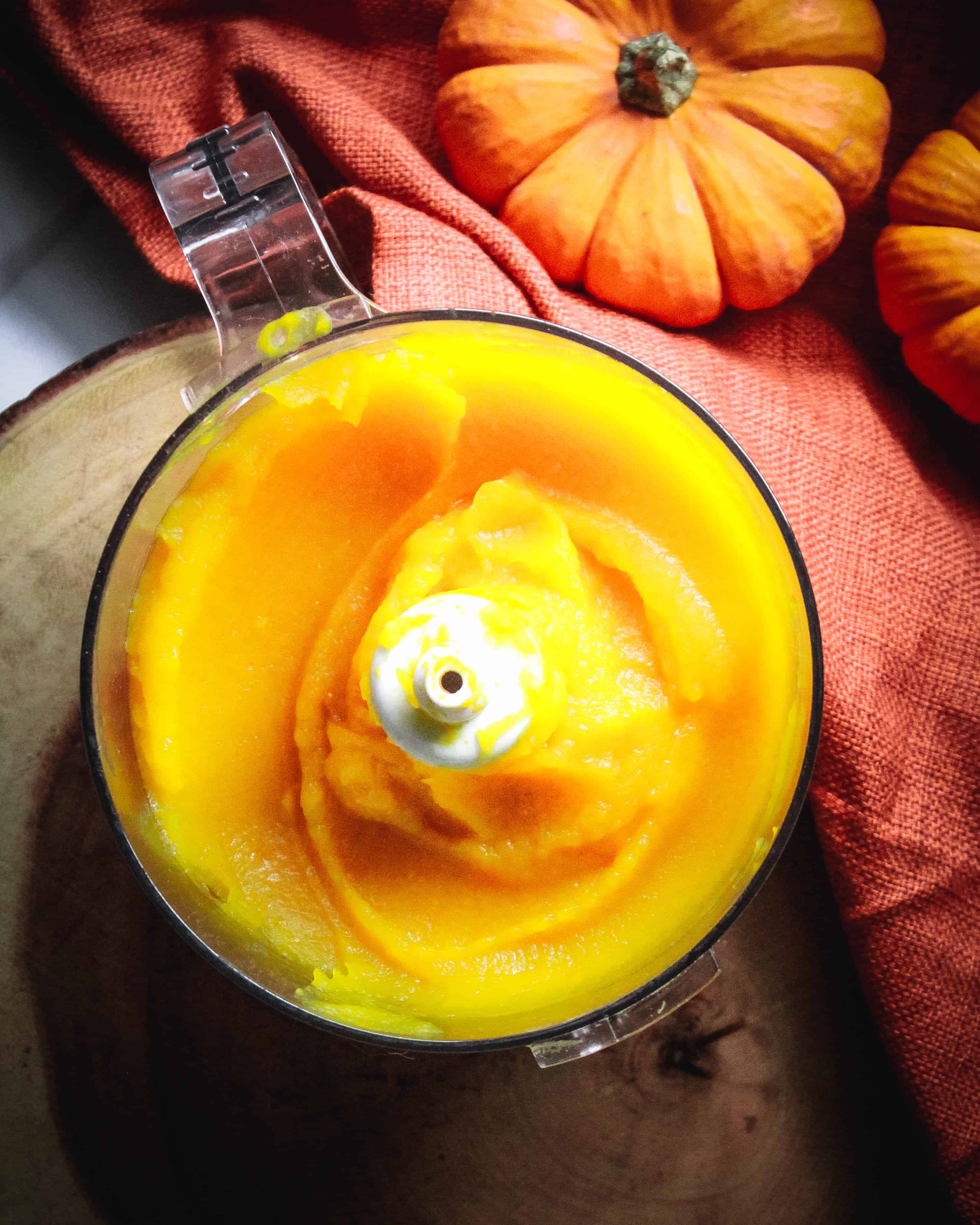 How to make pumpkin puree from scratch