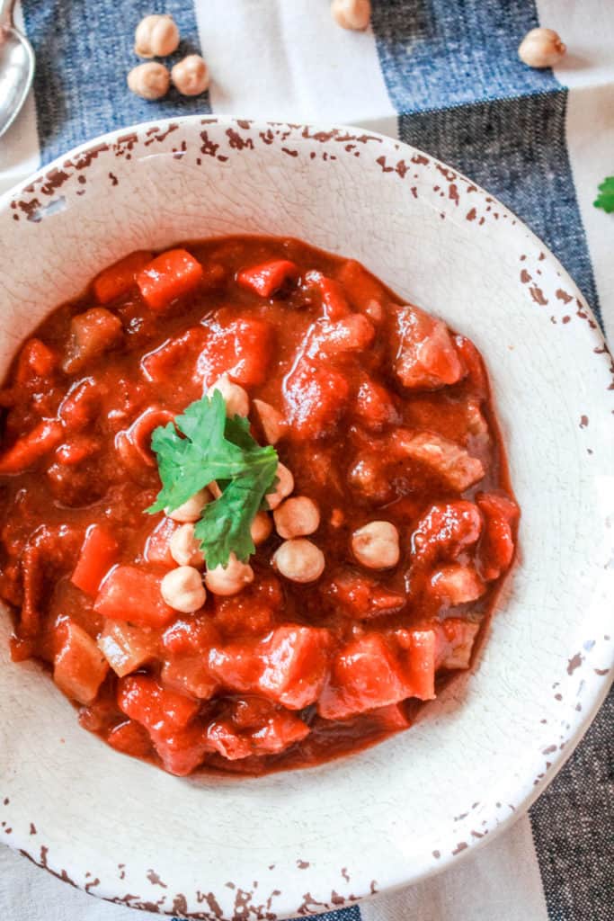 Killer vegan chili recipe! It’s the Best Vegan Chili you'll ever make! It’s an easy recipe that is hearty enough that even non-vegans will love! #vegan #veganrecipe #chili #veganchili #chilirecipe