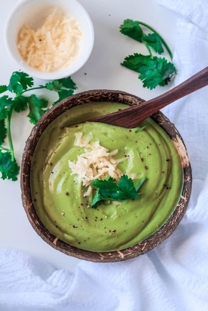 Easy, healthy, vegan, gluten-free Creamy Broccoli Soup recipe that is perfect for the winter! It’s the best soup to have as a weeknight dinner, left-over lunch or as an appetizer. #broccoli #vegan #vegansoup #veganrecipe #plantbased