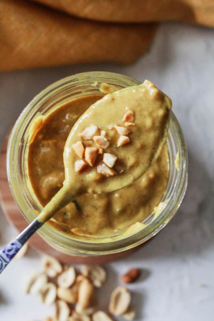 Easy 10-minute Curried Thai Peanut Sauce recipe that is perfect for spring rolls and noodles! #thai #peanutsauce #sauce