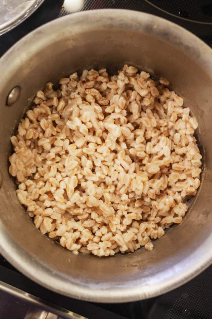 Cook the best farro every time on the stove with minimal effort. Serve this healthy grain as a side dish, in salads, or in soups. #farro #howtocook #healthy