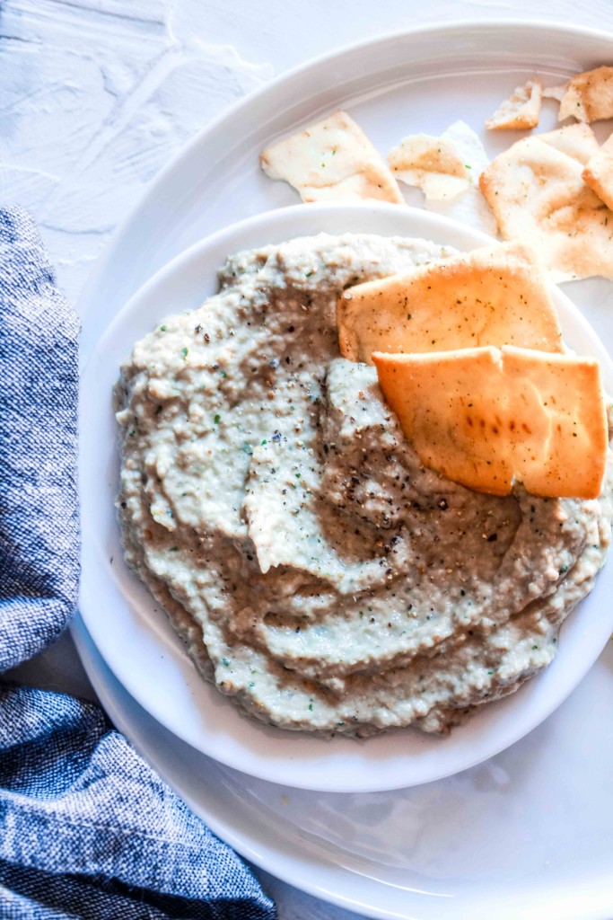 Delicious, creamy, 30-minute Baba Ganoush recipe with authentic smoky flavor. Two ways to make it: with or without a food processor!